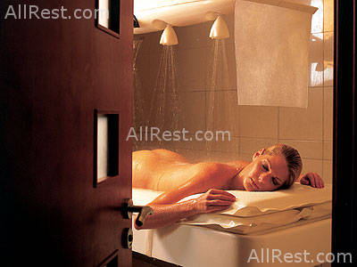 Four Seasons Hotel 46